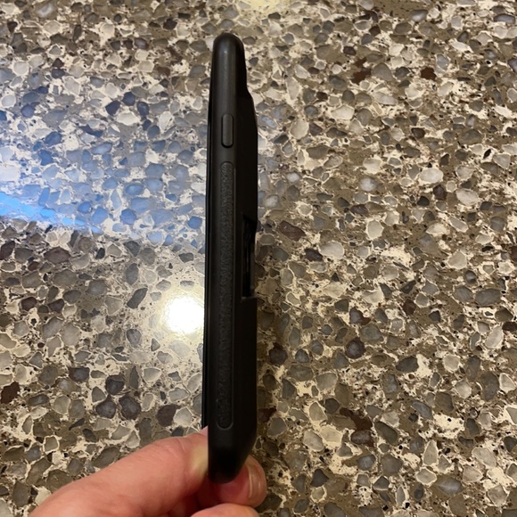 iPhone 8 phone case 3 card holder. - Picture 3 of 3